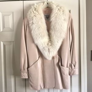 ☺️ Blush leather jacket with attic fox collar